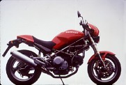 Monster 900 červená 1993-1999