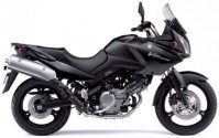 V-Strom 650 model 2004 černá